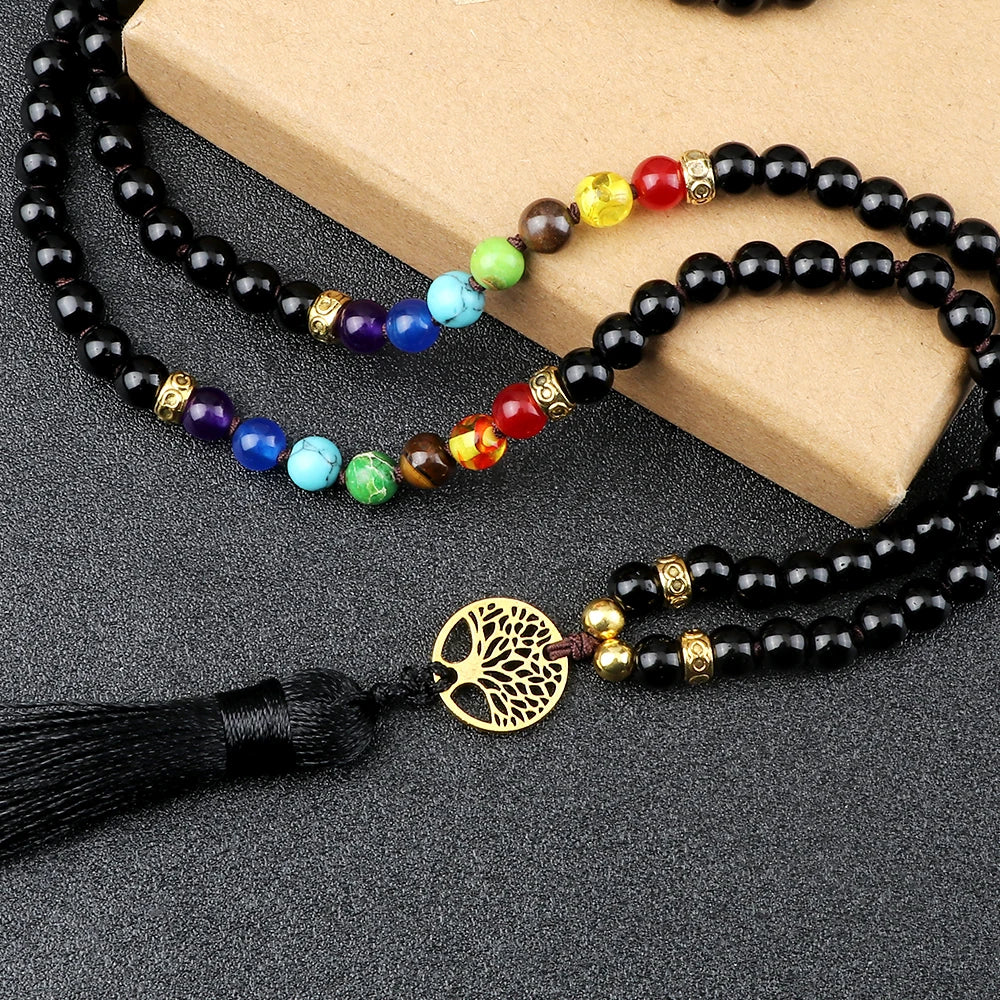 Collier Mala 108 Perles en Onyx Noir et 7 Chakras – Long Collier avec Pendentif Arbre de Vie et Pompon