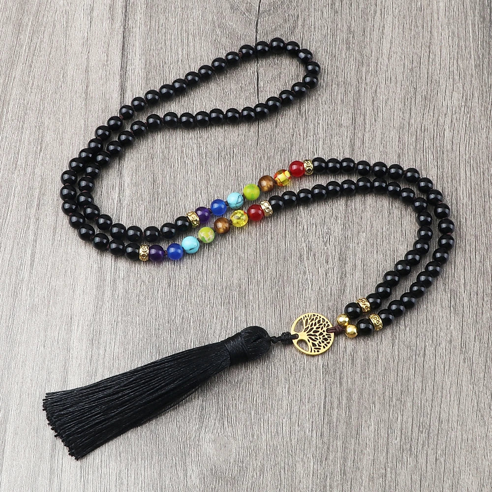 Collier Mala 108 Perles en Onyx Noir et 7 Chakras – Long Collier avec Pendentif Arbre de Vie et Pompon